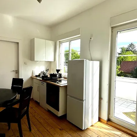 Work & Stay- Vollausgestattet Mit Garten & Parkplatz Blankenfelde-Mahlow