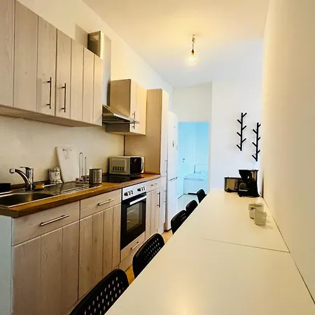 Apartment Work&stay- Vollausgestattet Mit Garten&parkplatz