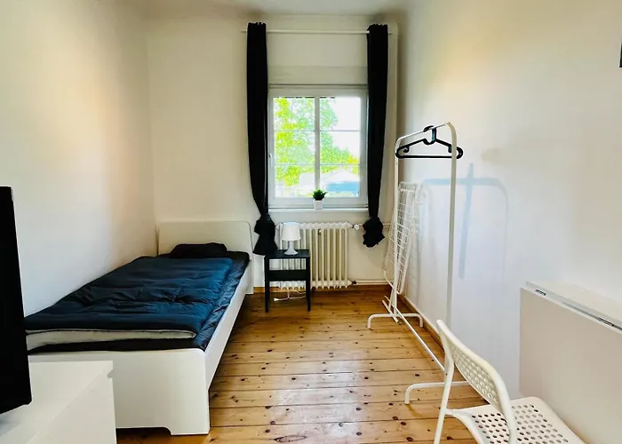 Work & Stay- Vollausgestattet Mit Garten & Parkplatz Apartment Blankenfelde-Mahlow